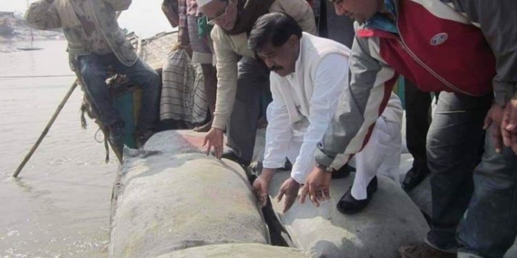 সাড়ে আট কিলোমিটার ব্লক বাঁধে বাংলাদেশের মানচিত্রে টিকে থাকবে সাগর কন্যা হাতিয়া!